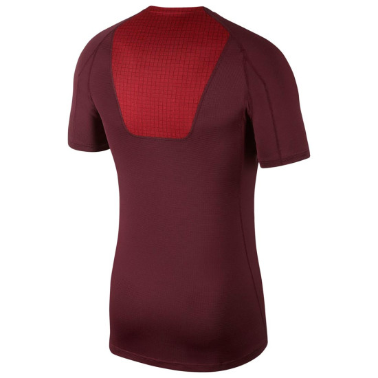Nike Ανδρική κοντομάνικη μπλούζα Breathe Pro Nike Ανδρική κοντομάνικη μπλούζα Breathe Pro